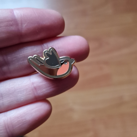 ROBIN ENAMEL PIN