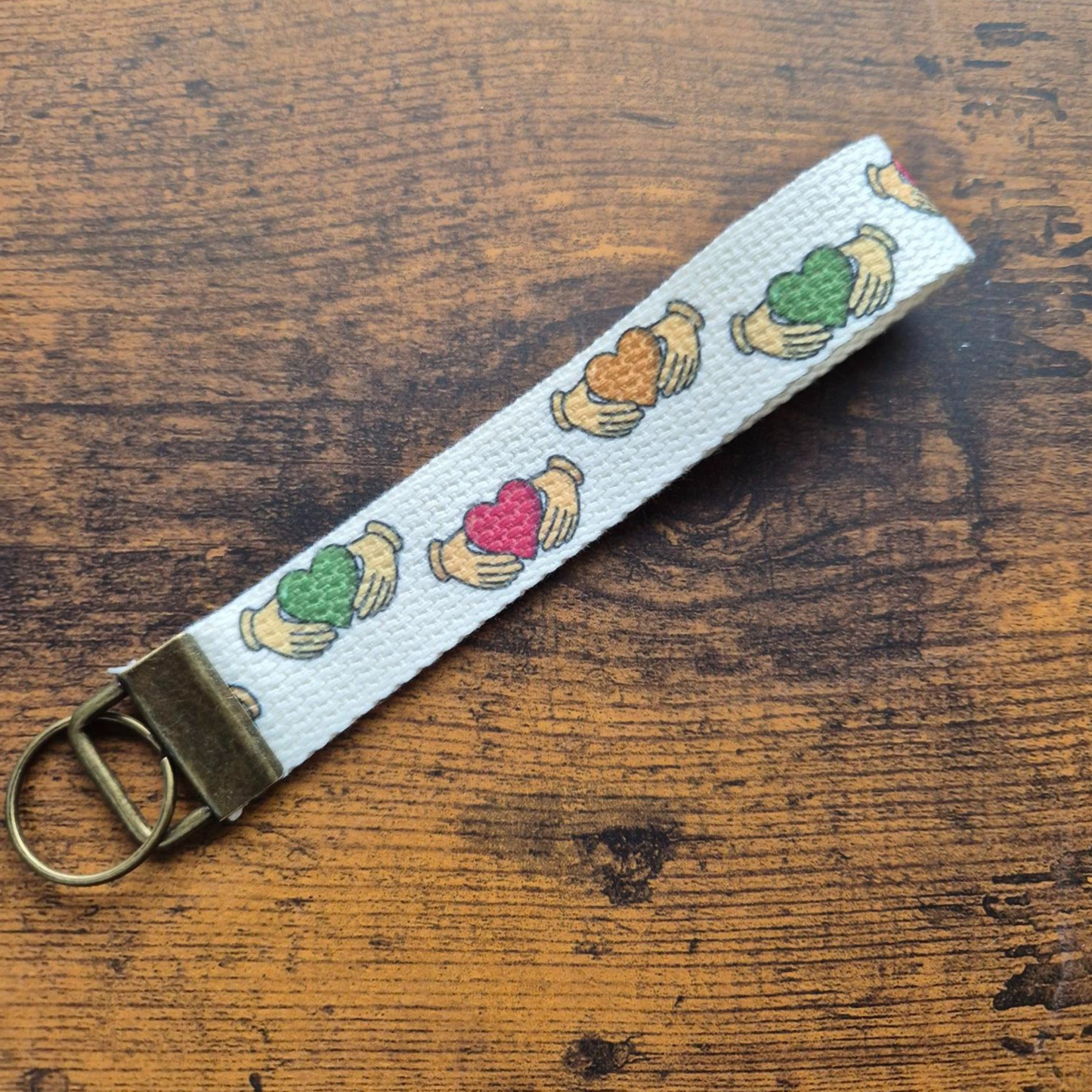 HALF-CLADDAGH WRISTLET KEYRING