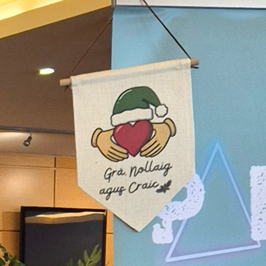CHRISTMAS CLADDAGH BANNER